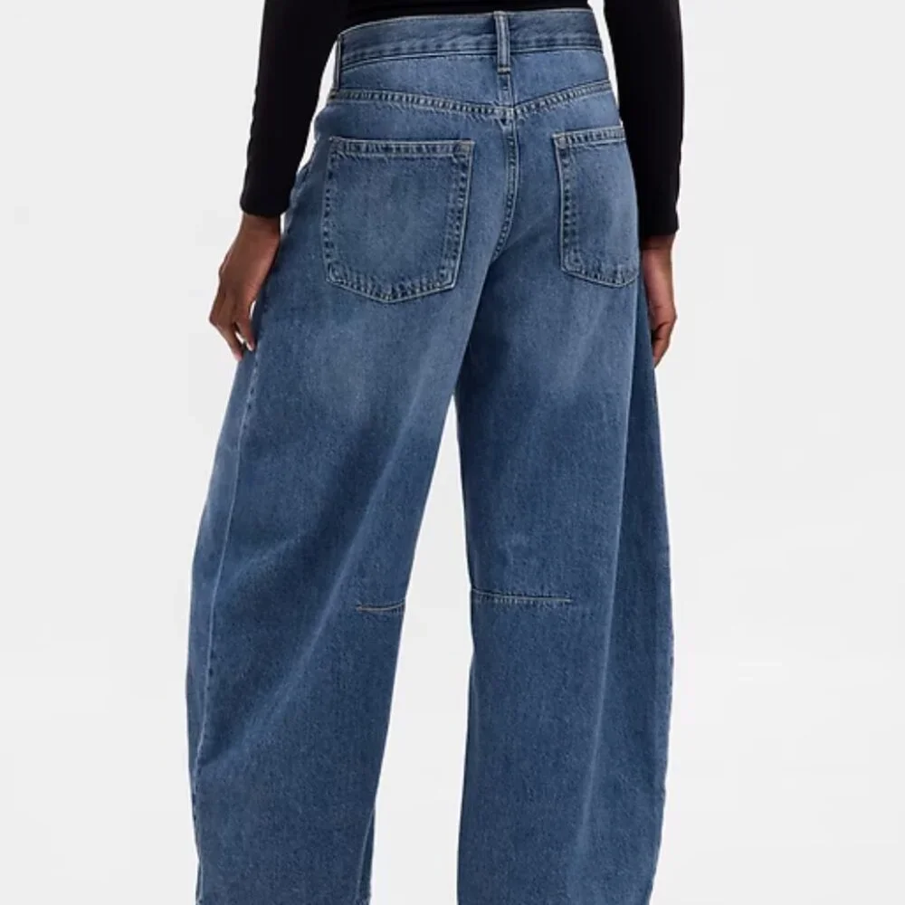 Gap High Rise Horseshoe Jeans - Picture 4 of 7